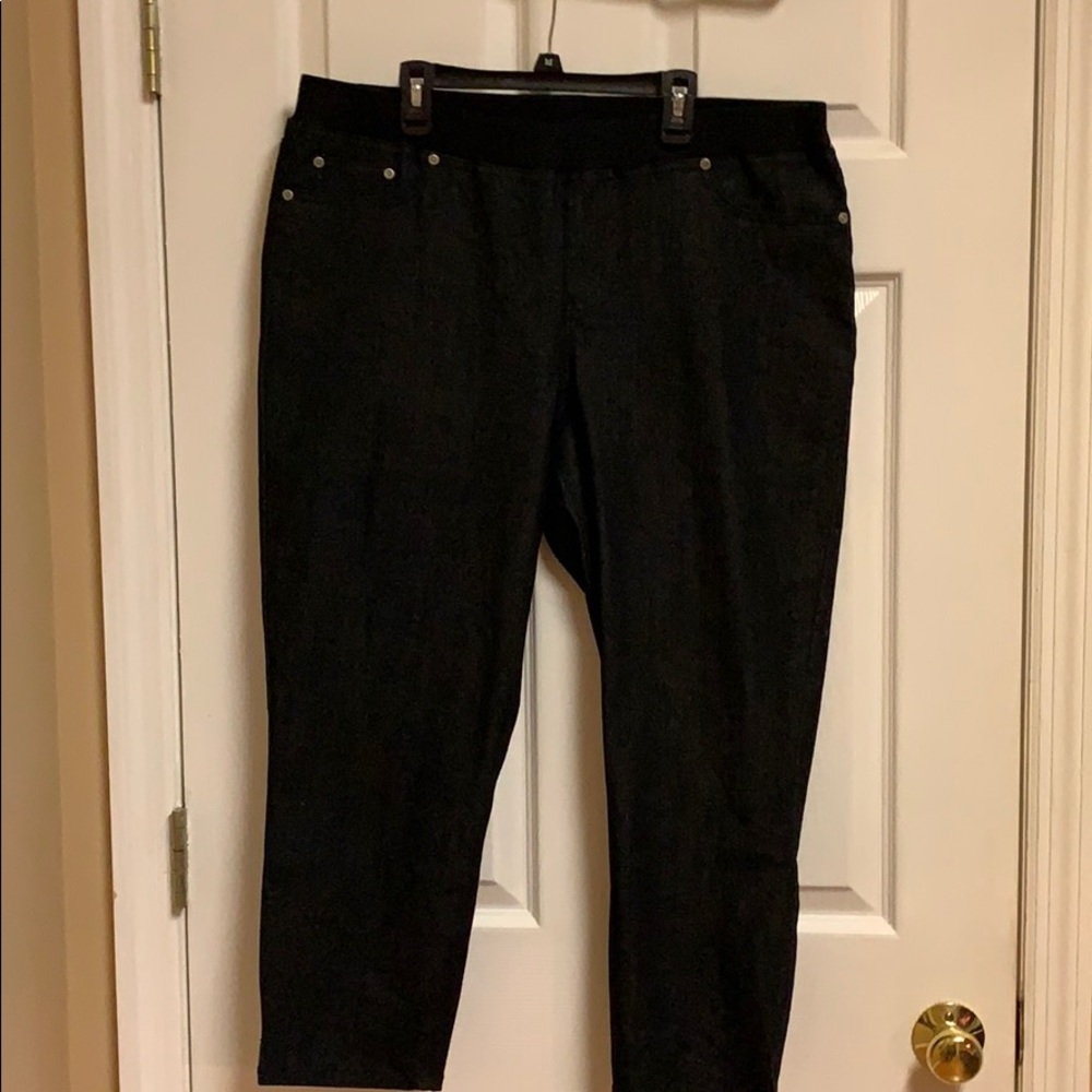 Boston Proper Pull-on Demin Crops